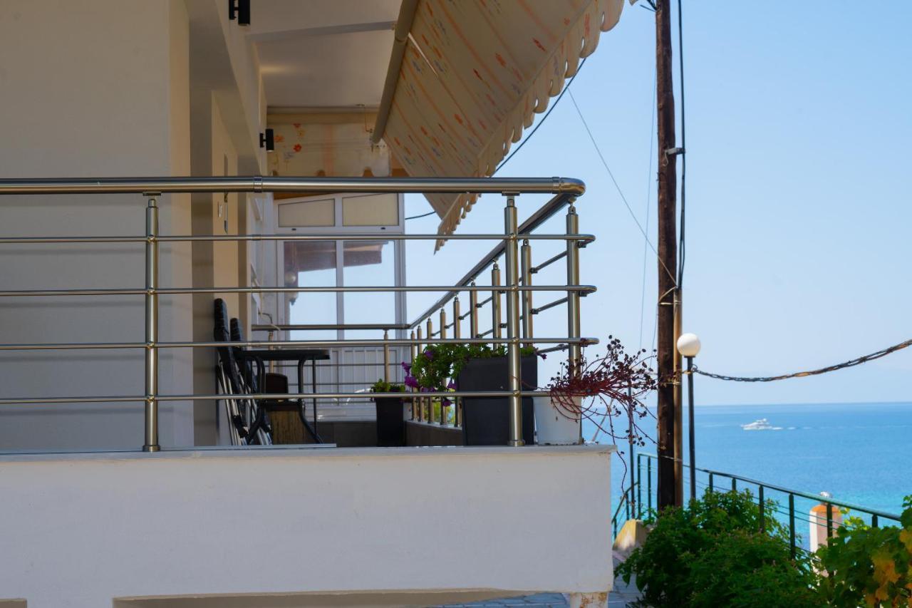 Zoe Seaview Apartment By Rentalspro - Nea Moudania Halkidiki Kültér fotó